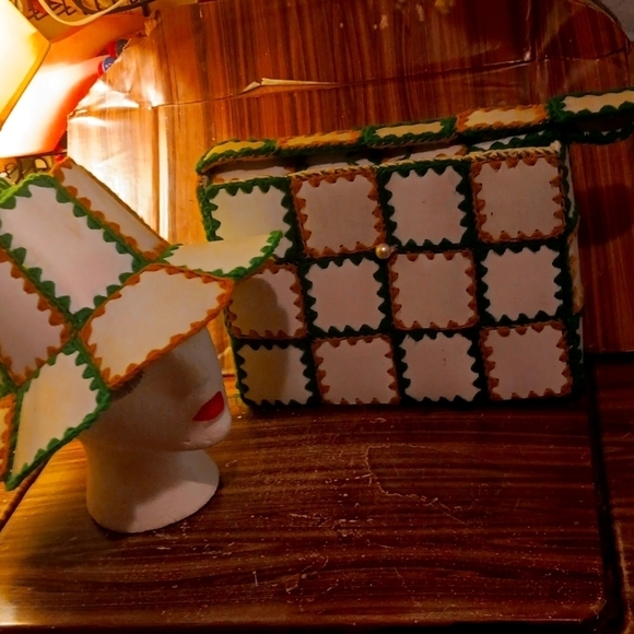 Homemade hat and matching purse very quirky 🤪 - Picture 1 of 4